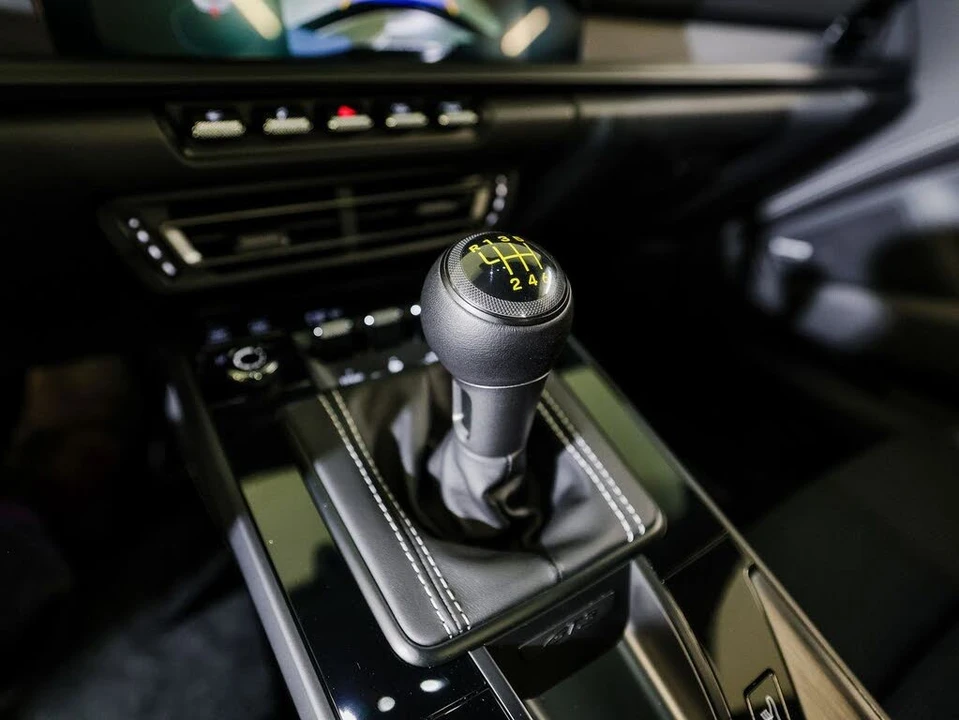 2024 Porsche 992 GT3 - Image 20 of 28