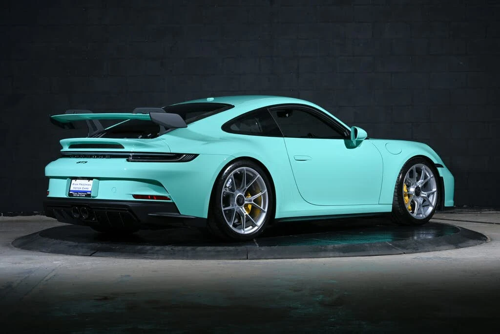 2024 Porsche 992 GT3 - Image 3 of 31