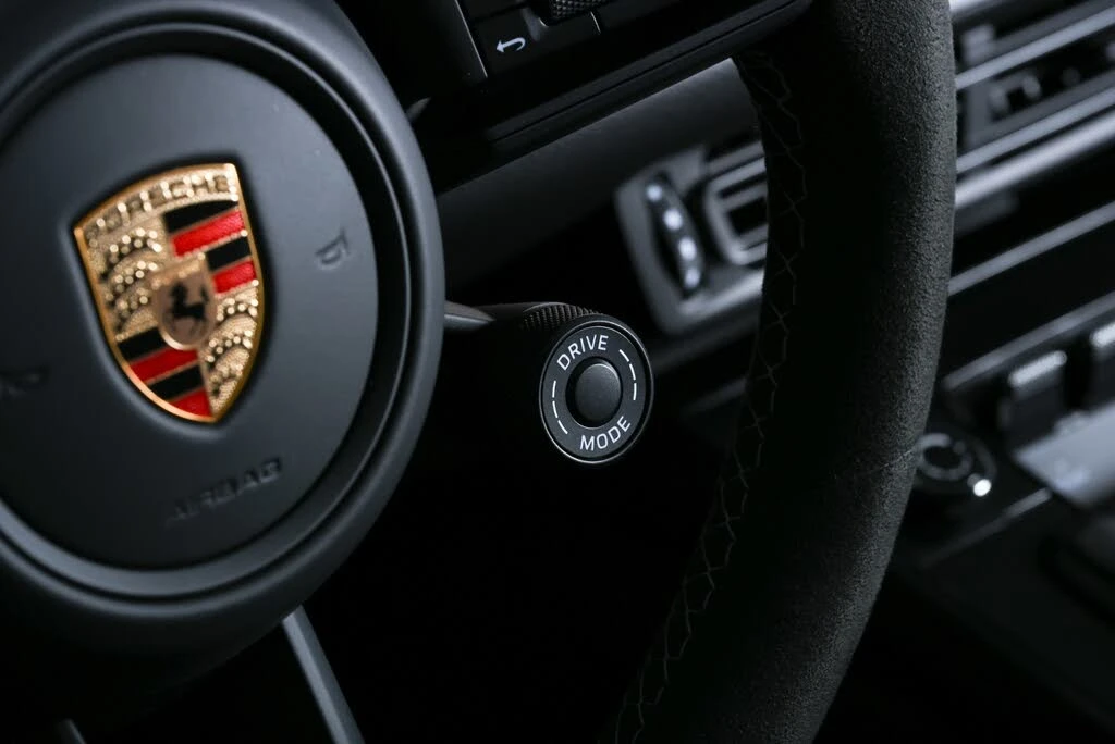 2024 Porsche 992 GT3 - Image 26 of 31