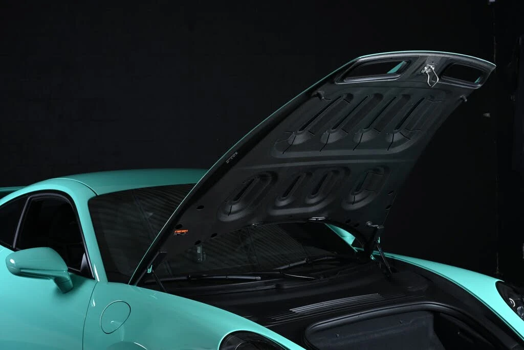 2024 Porsche 992 GT3 - Image 17 of 31