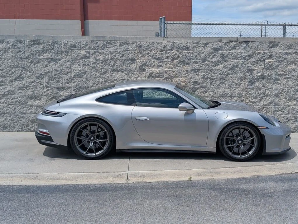 2024 Porsche 992 GT3 - Image 8 of 31