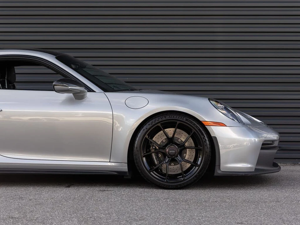 2024 Porsche 992 GT3 - Image 9 of 31