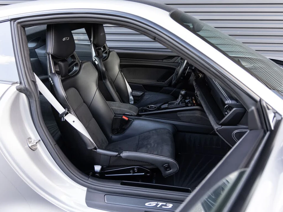 2024 Porsche 992 GT3 - Image 28 of 31