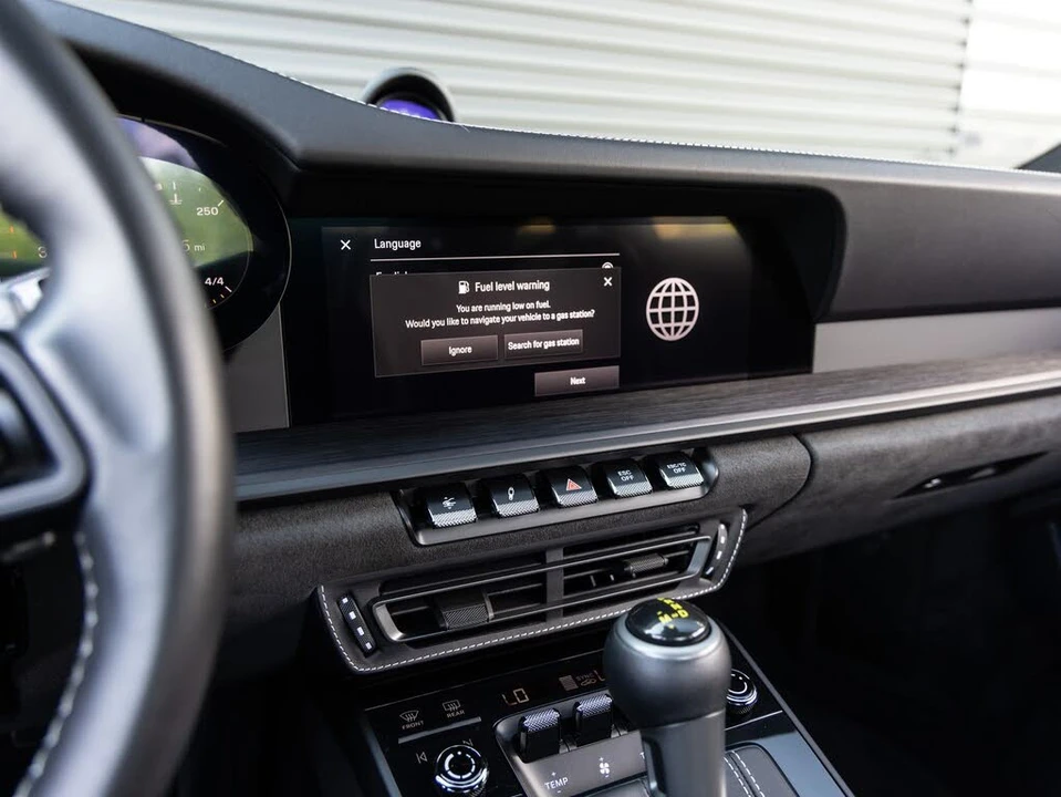 2024 Porsche 992 GT3 - Image 16 of 31