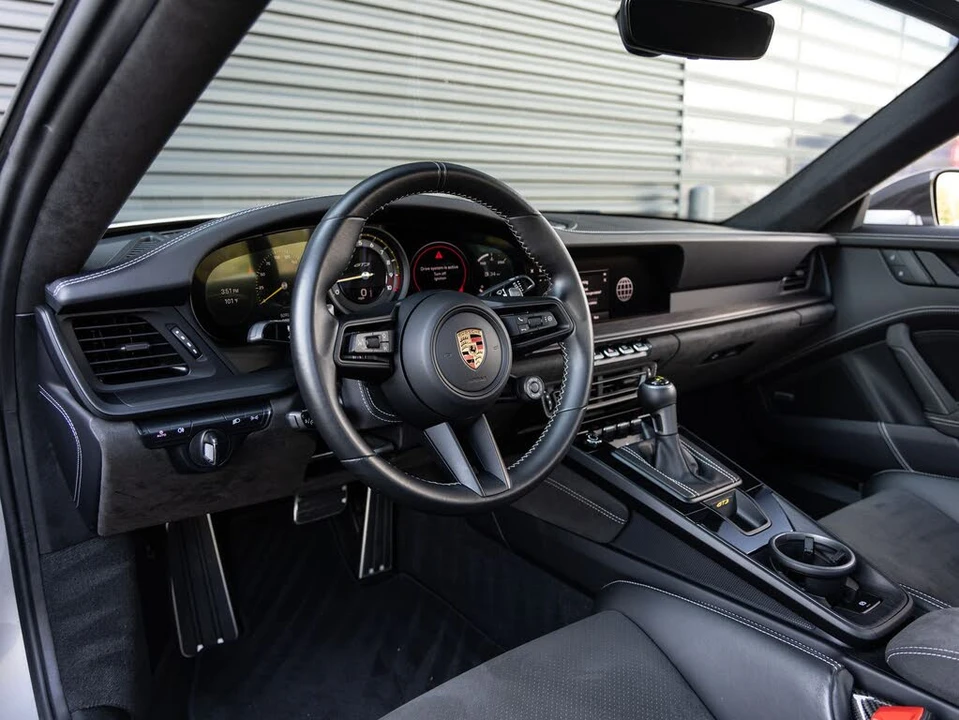 2024 Porsche 992 GT3 - Image 4 of 31