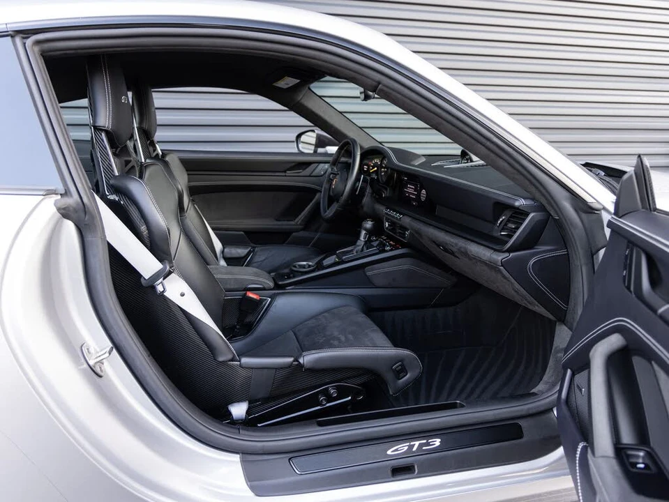 2024 Porsche 992 GT3 - Image 27 of 31