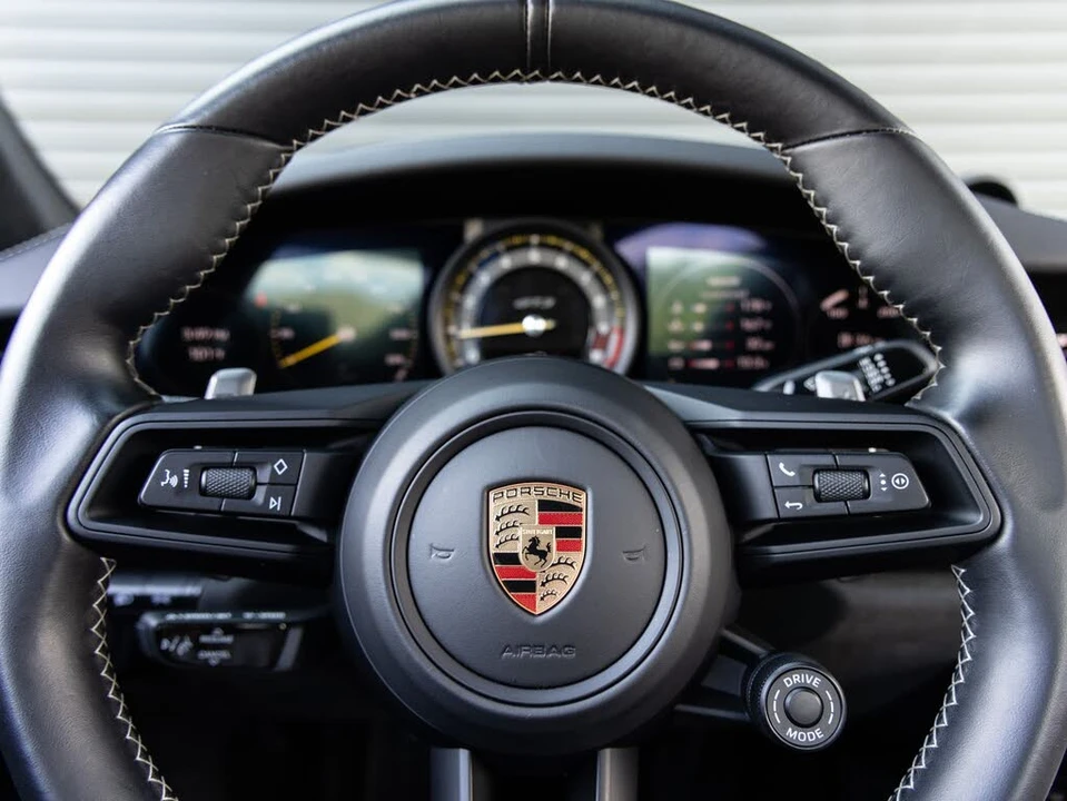 2024 Porsche 992 GT3 - Image 14 of 31