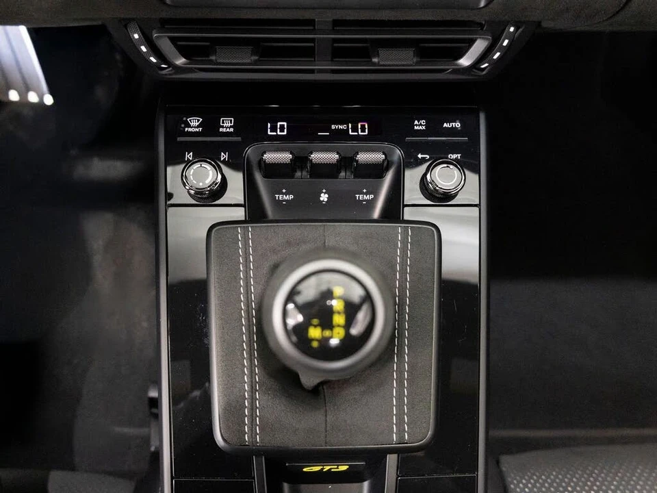 2024 Porsche 992 GT3 - Image 21 of 31