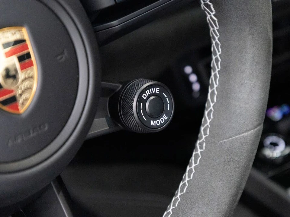 2024 Porsche 992 GT3 - Image 23 of 31