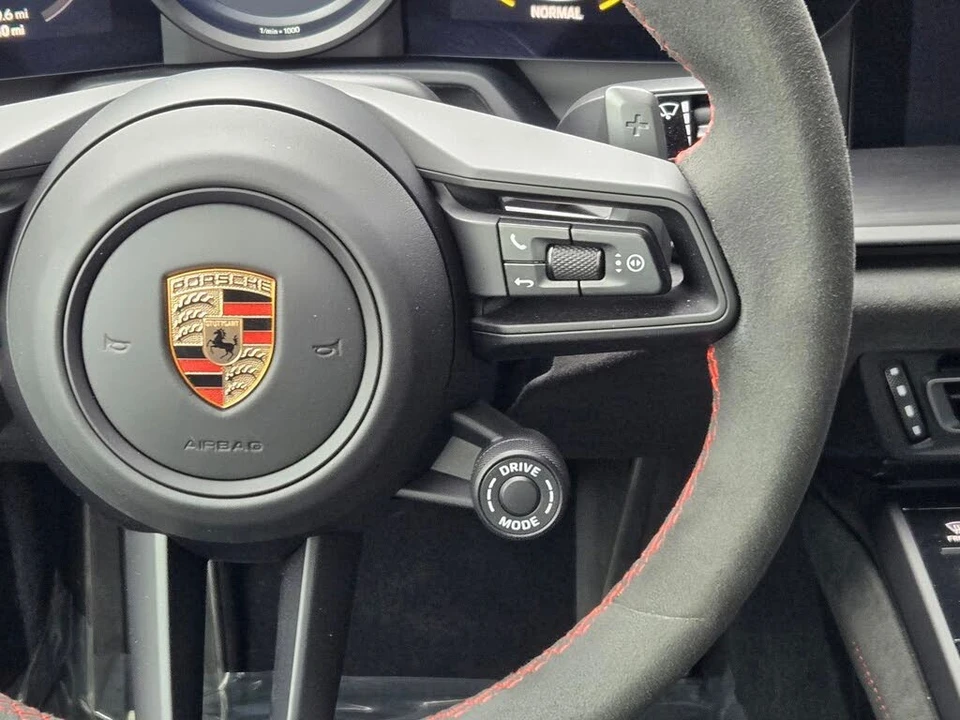 2024 Porsche 992 GT3 - Image 18 of 28