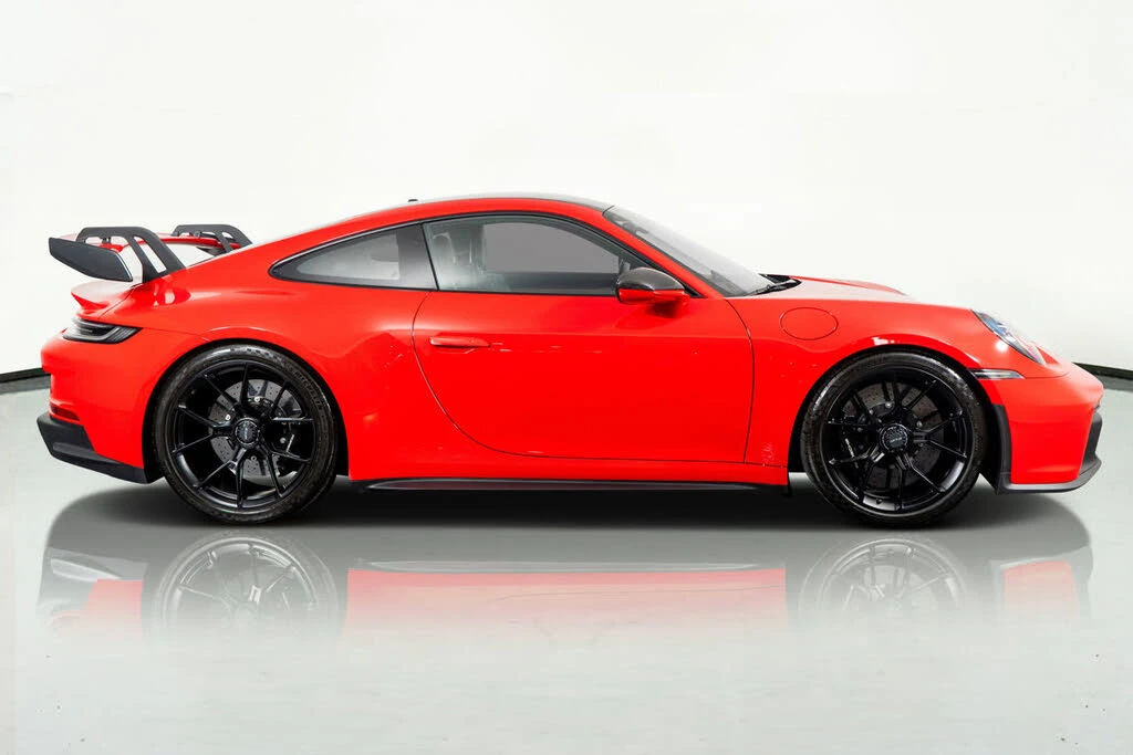 2024 Porsche 992 GT3 - Image 3 of 31