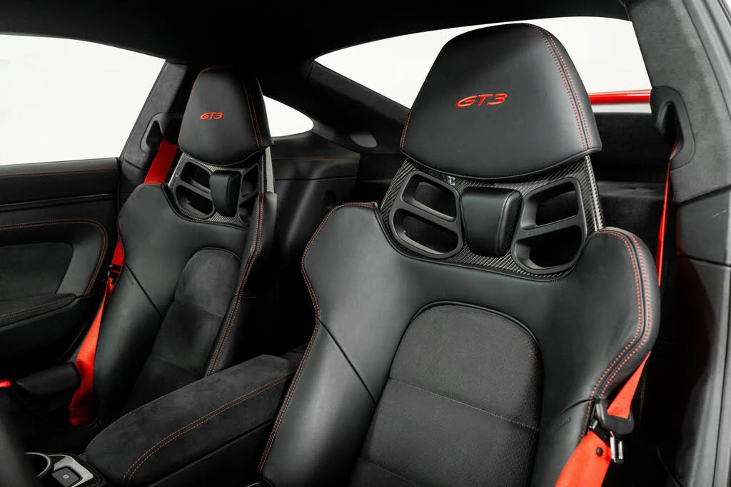 2024 Porsche 992 GT3 - Image 26 of 31