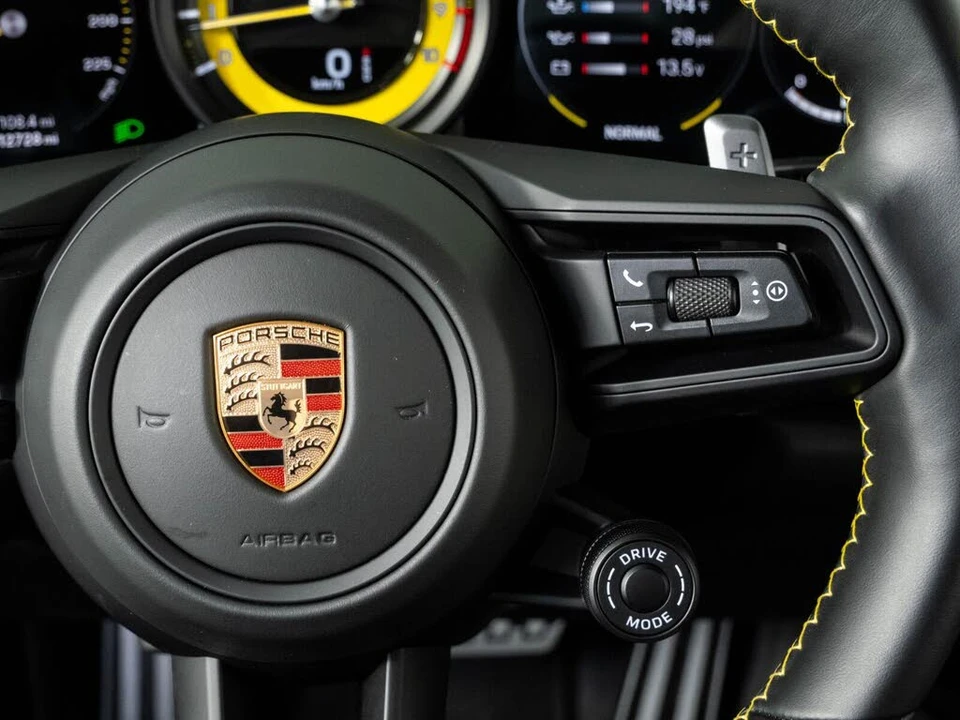 2024 Porsche 992 GT3 - Image 11 of 31