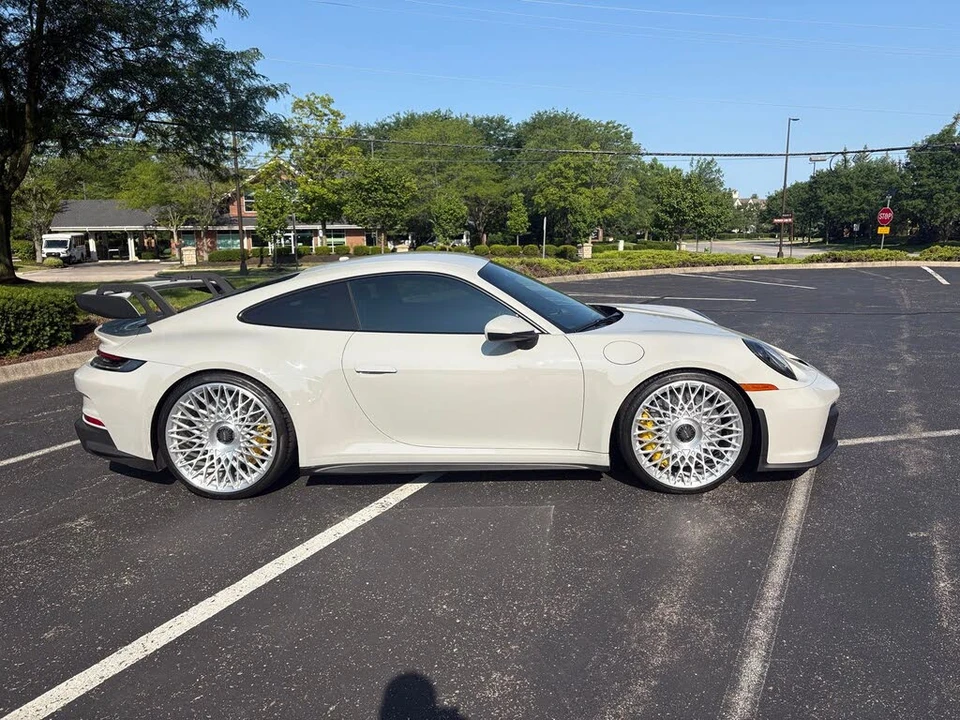 2024 Porsche 992 GT3 - Image 6 of 31