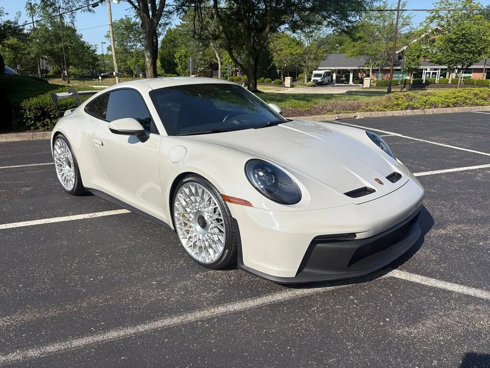 2024 Porsche 992 GT3 - Image 7 of 31