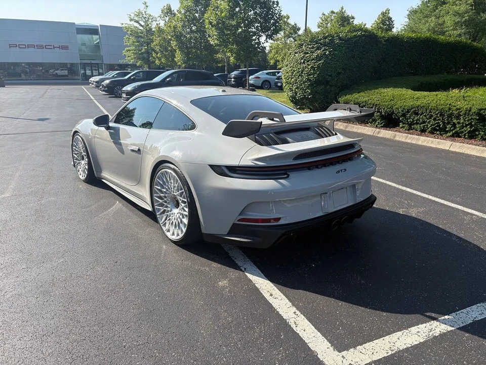 2024 Porsche 992 GT3 - Image 3 of 31