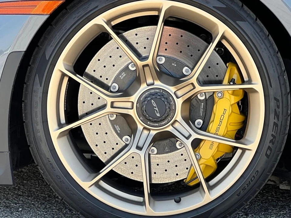 2024 Porsche 992 GT3 - Image 15 of 31
