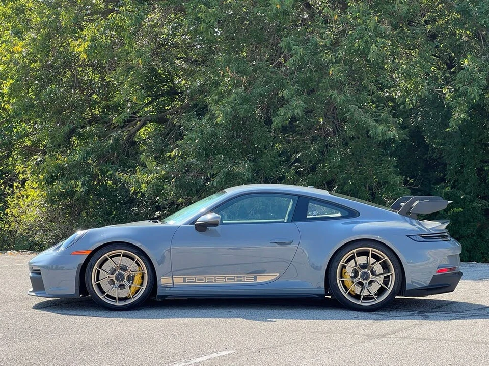 2024 Porsche 992 GT3 - Image 2 of 31