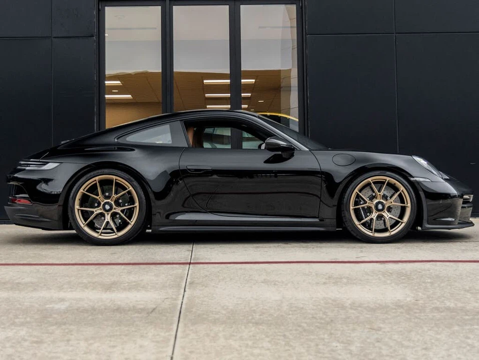 2024 Porsche 992 GT3 - Image 12 of 31