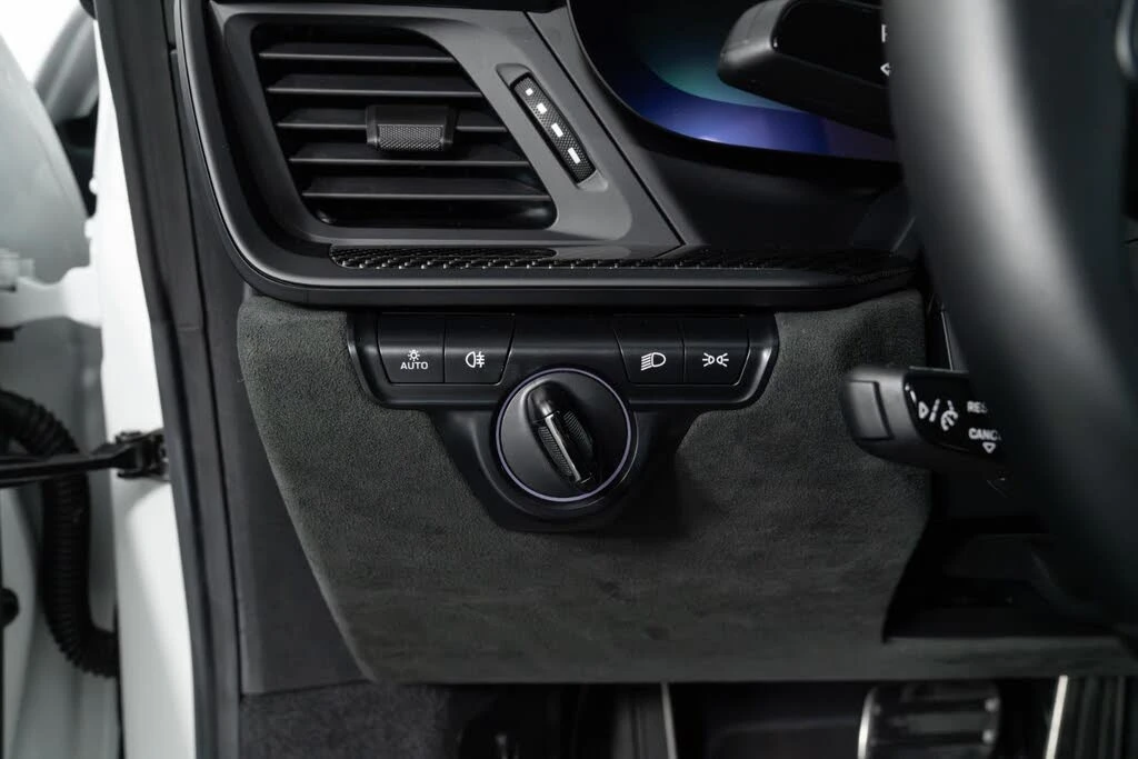 2024 Porsche 992 GT3 - Image 28 of 31