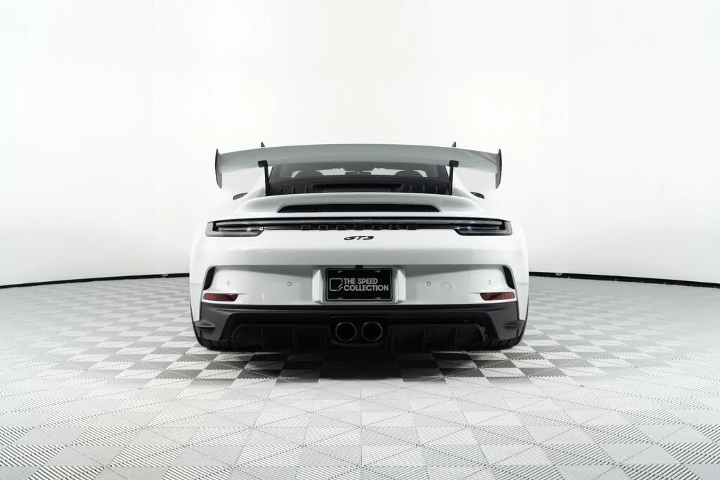 2024 Porsche 992 GT3 - Image 17 of 31
