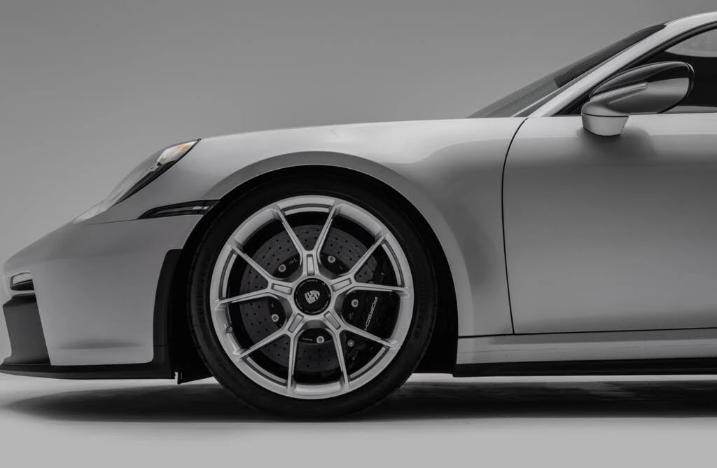 2024 Porsche 992 GT3 - Image 9 of 31