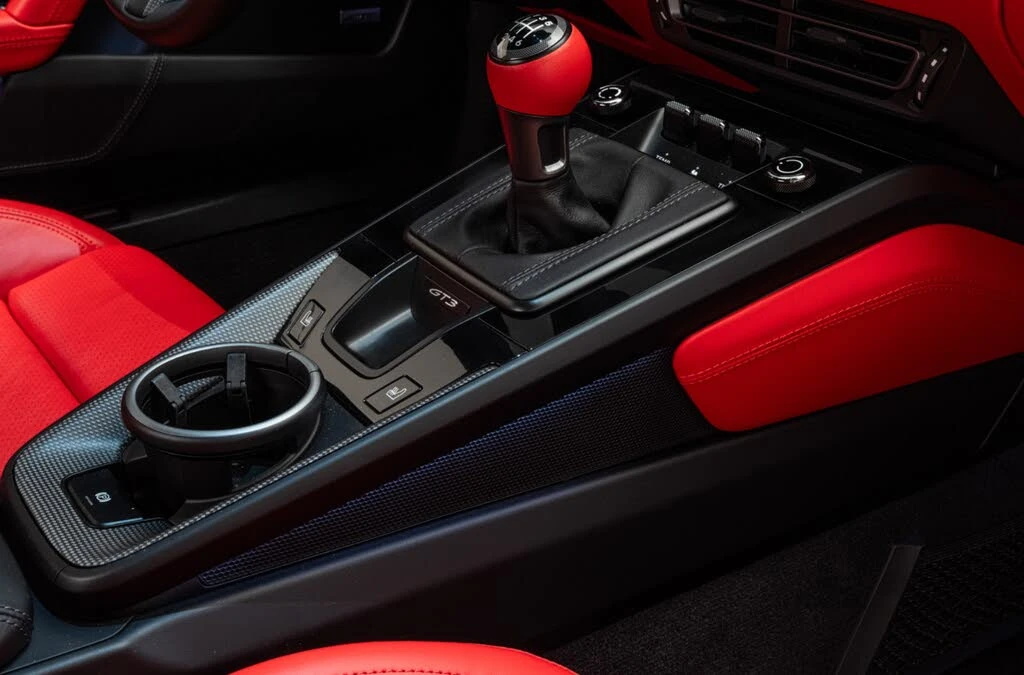 2024 Porsche 992 GT3 - Image 28 of 31