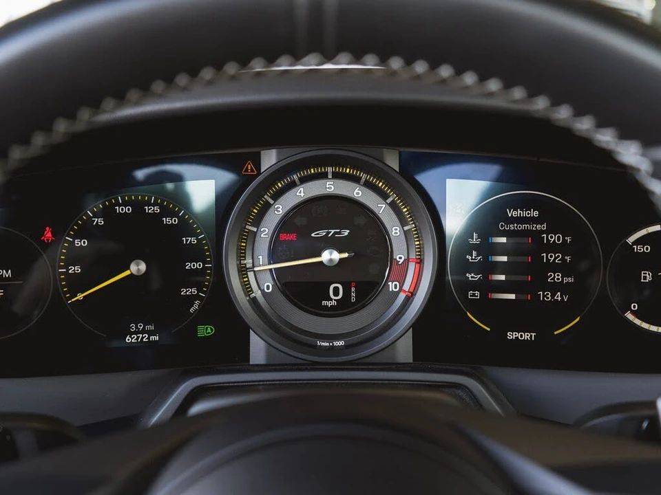 2024 Porsche 992 GT3 - Image 18 of 31
