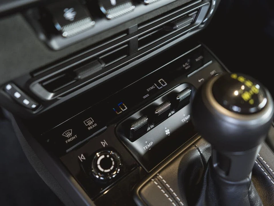 2024 Porsche 992 GT3 - Image 27 of 31