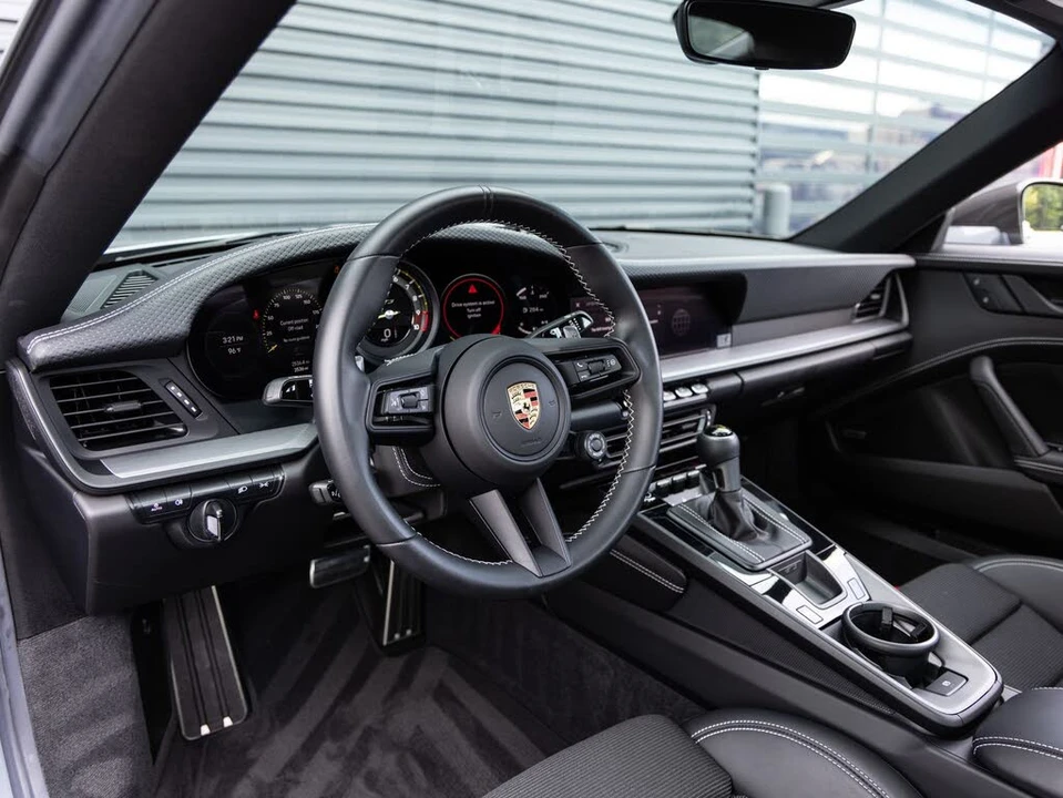 2024 Porsche 992 GT3 - Image 4 of 31