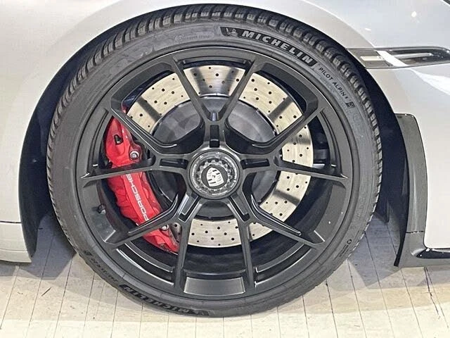 2024 Porsche 992 GT3 - Image 14 of 31