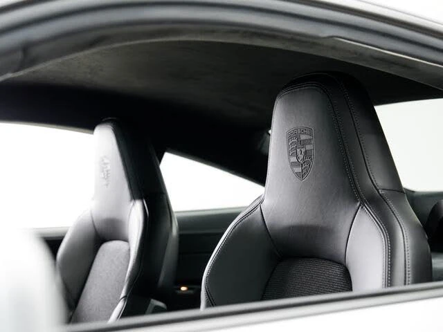 2024 Porsche 992 GT3 - Image 12 of 31
