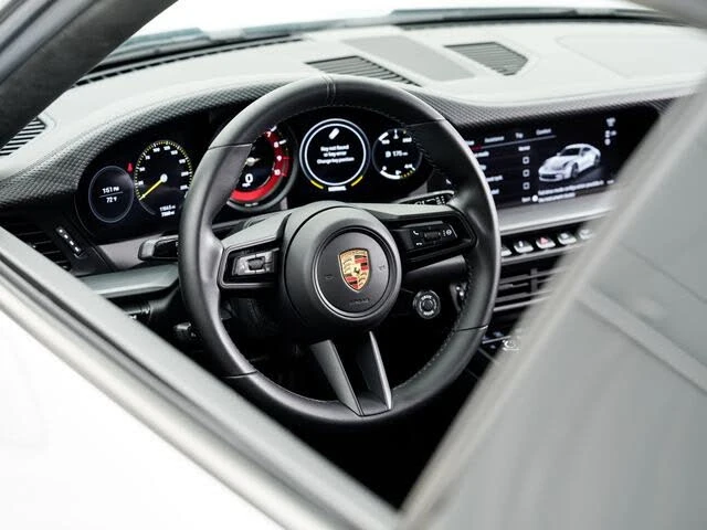 2024 Porsche 992 GT3 - Image 11 of 31