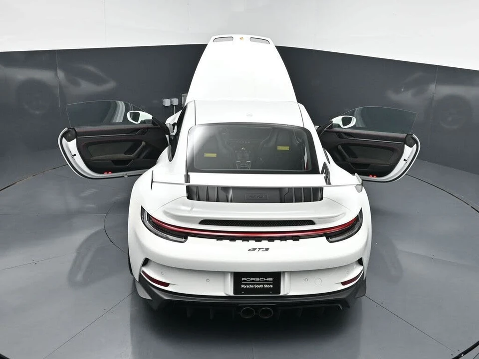 2024 Porsche 992 GT3 - Image 29 of 31