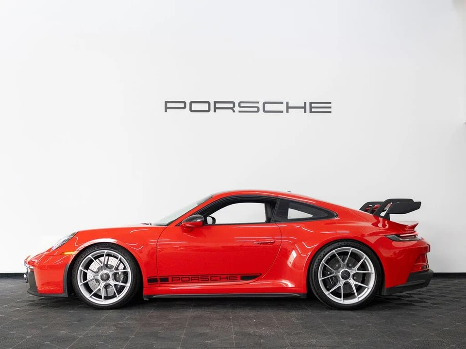 2024 Porsche 992 GT3 - Image 2 of 29