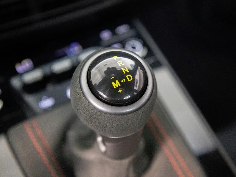 2024 Porsche 992 GT3 - Image 17 of 29