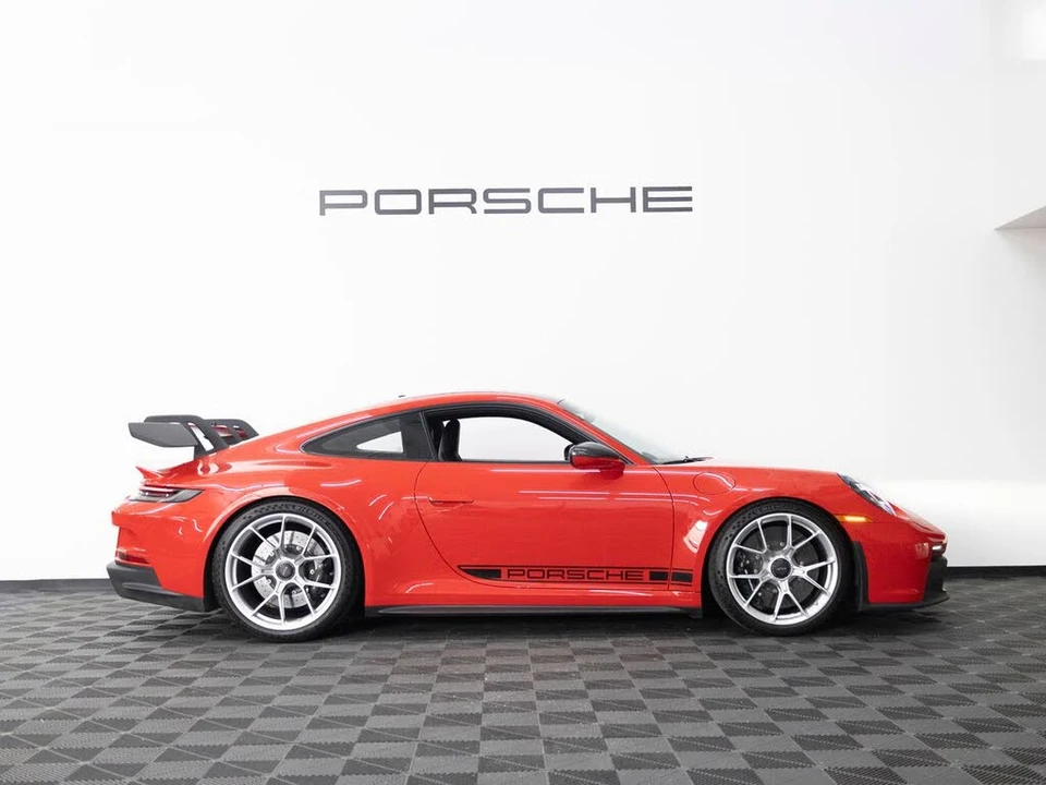 2024 Porsche 992 GT3 - Image 8 of 29