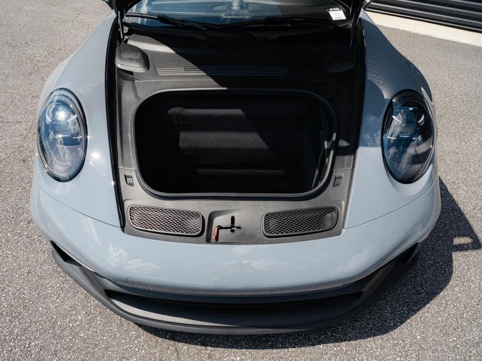 2024 Porsche 992 GT3 - Image 27 of 31