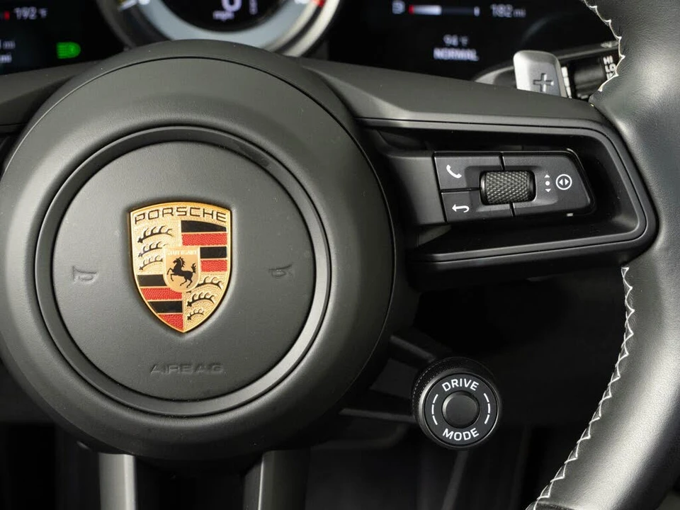 2024 Porsche 992 GT3 - Image 11 of 31