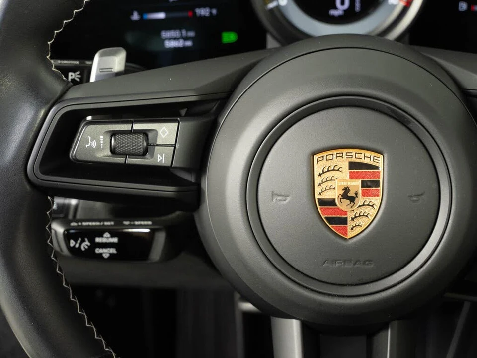 2024 Porsche 992 GT3 - Image 10 of 31