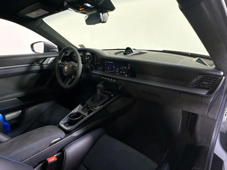 2024 Porsche 992 GT3 - Image 18 of 31