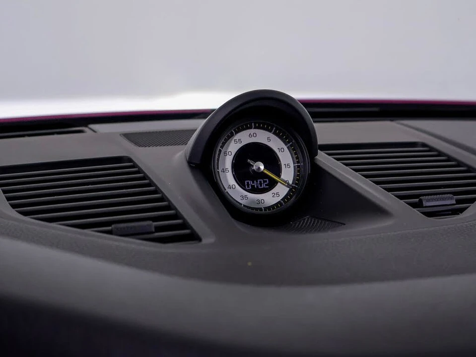 2024 Porsche 992 GT3 - Image 12 of 31