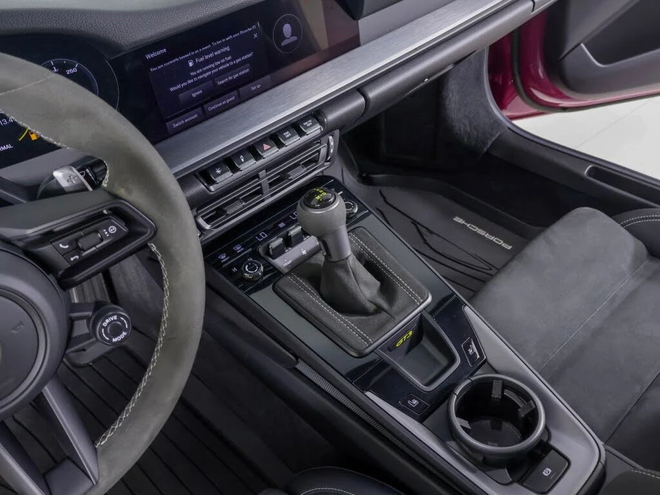 2024 Porsche 992 GT3 - Image 16 of 31