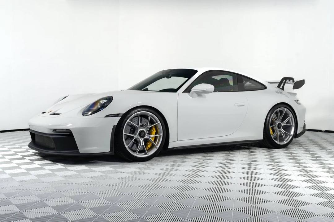 2024 Porsche 992 GT3 - Image 3 of 31