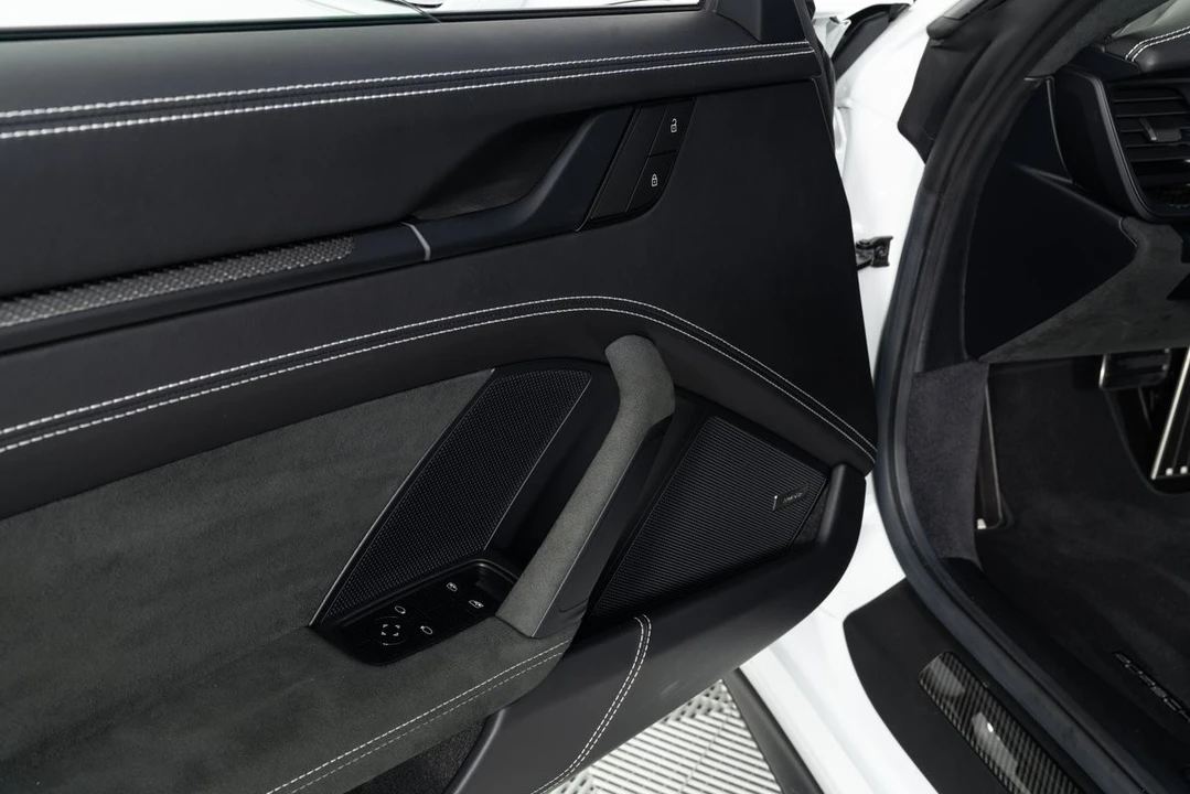 2024 Porsche 992 GT3 - Image 10 of 31