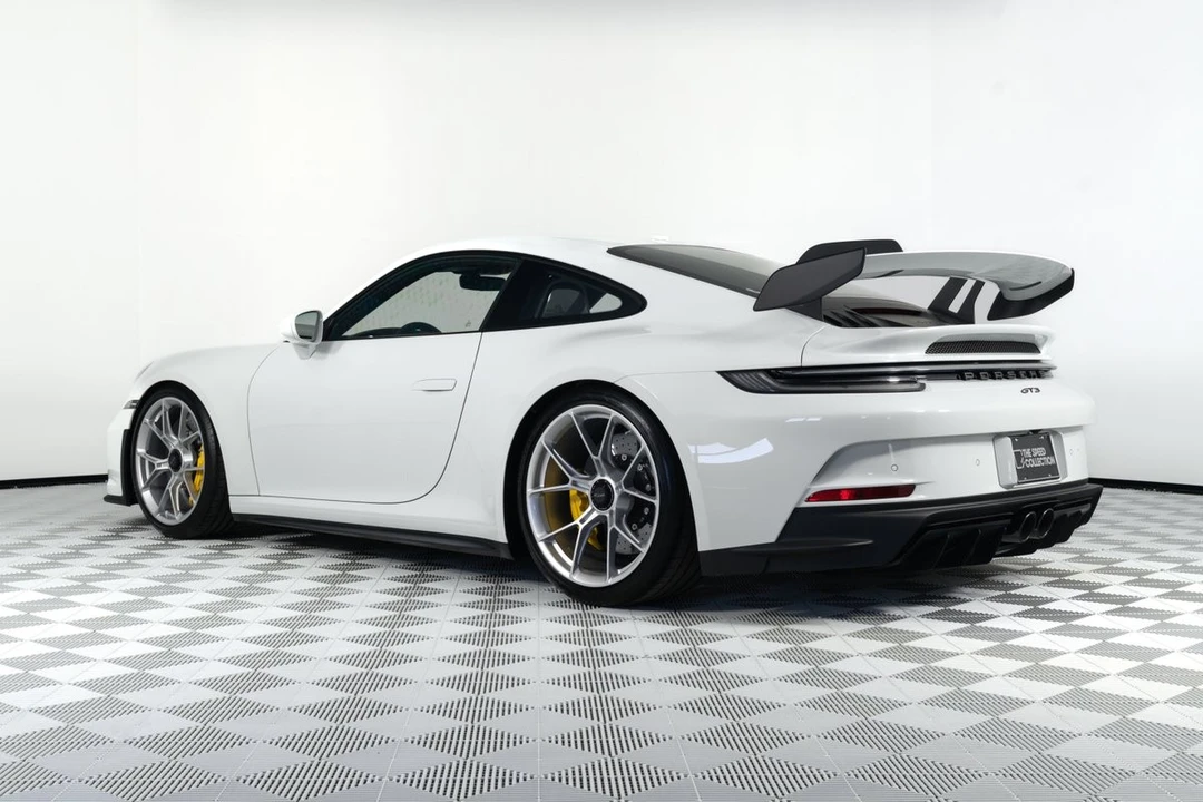2024 Porsche 992 GT3 - Image 5 of 31