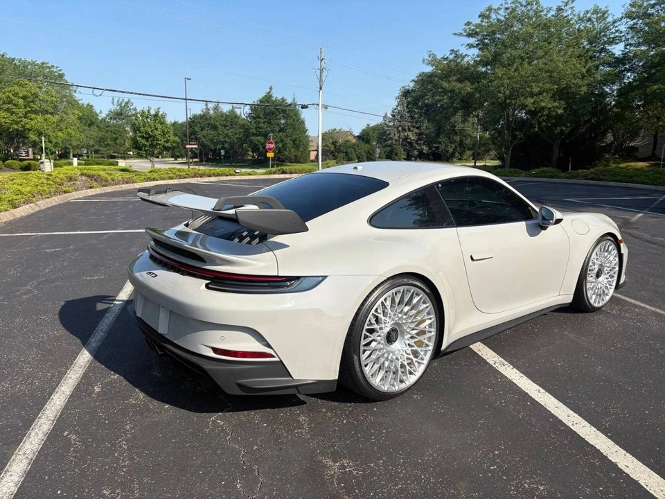 2024 Porsche 992 GT3 - Image 5 of 5