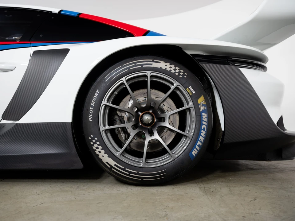 2024 Porsche 992 GT3 - Image 26 of 31