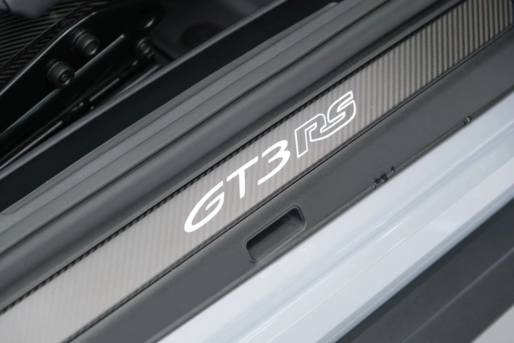 2024 Porsche 992 GT3 RS - Image 24 of 31