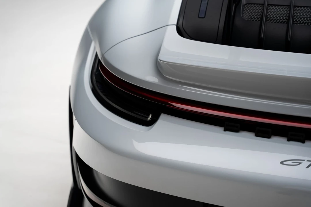 2024 Porsche 992 GT3 RS - Image 30 of 31